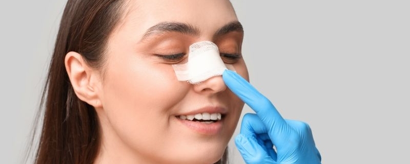 como desinchar a ponta do nariz após rinoplastia