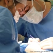 quais os riscos da rinoplastia